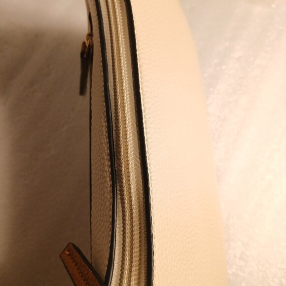 Cinpode Y2K Crescent Shoulder Bag Beige Top Handle Purse NWT - Picture 8 of 14